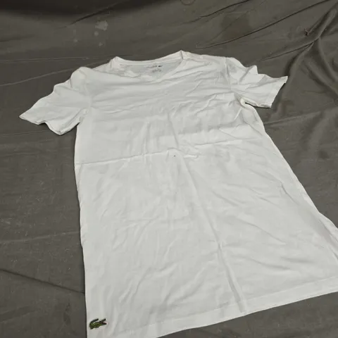 LACOSTE V NECK TEE - SIZE M