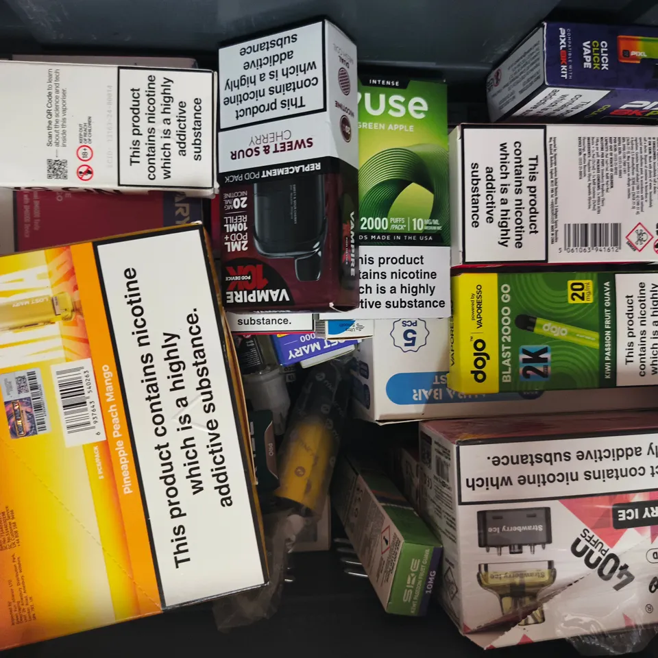 APPROXIAMTELY 15 ASSORTED VAPING PRODUCTS - COLLECTION ONLY