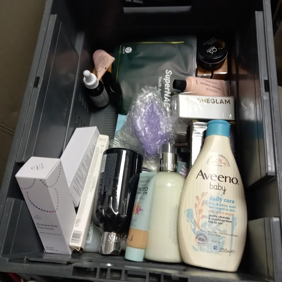LOT OF HOUSEHOLD ITEMS TO INCLUDE AVEENO BABY BODY WASH, ETC