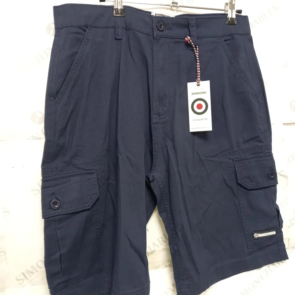 LAMBRETTA CARGO SHORTS NAVY - SIZE 32W