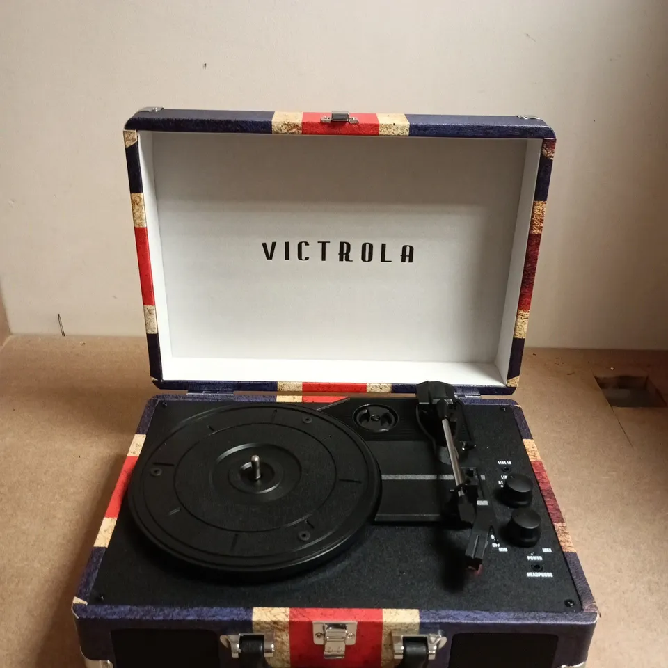 VICTROLA PORTABLE TURNTABLE IN UNION JACK CASE