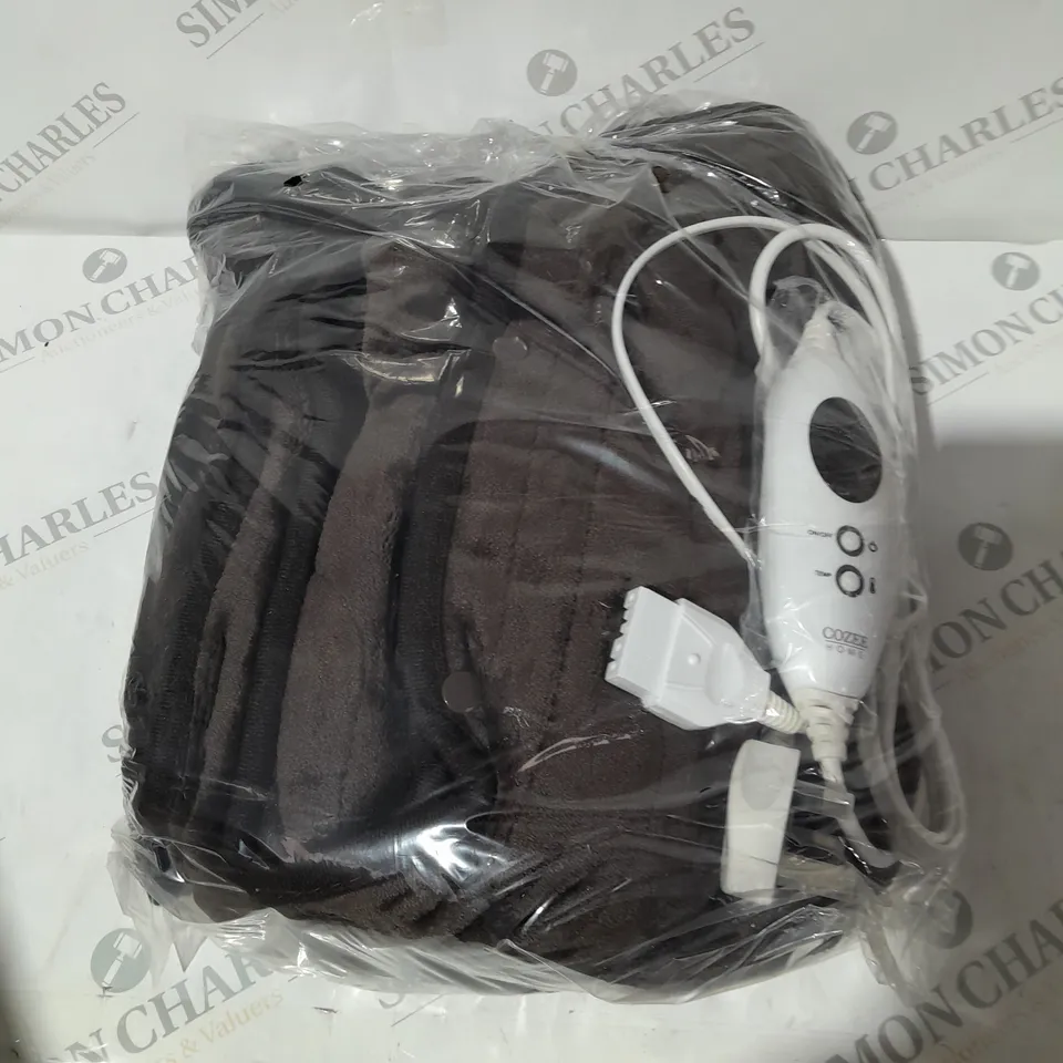 COZEE HOME FAUX FUR HEATED THROW, CHOCOLATE
