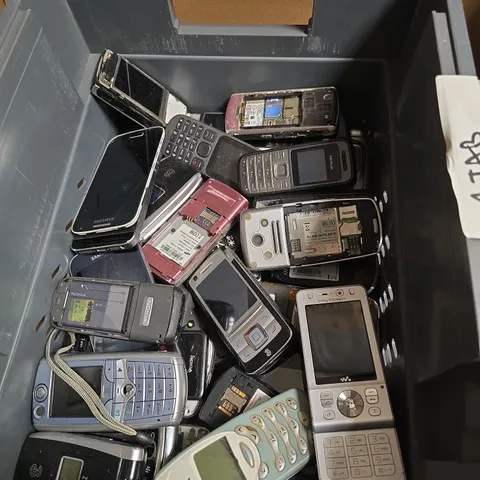 APPROXIMATELY 50 ASSORTED DAMAGED MOBILE PHONES INCLUDING NOKIA  AND SAMSUNG 