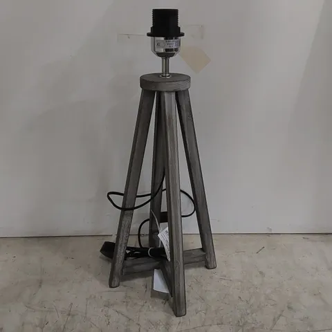 BOXED DZIFA 49CM TRIPOD TABLE LAMP (1 BOX)