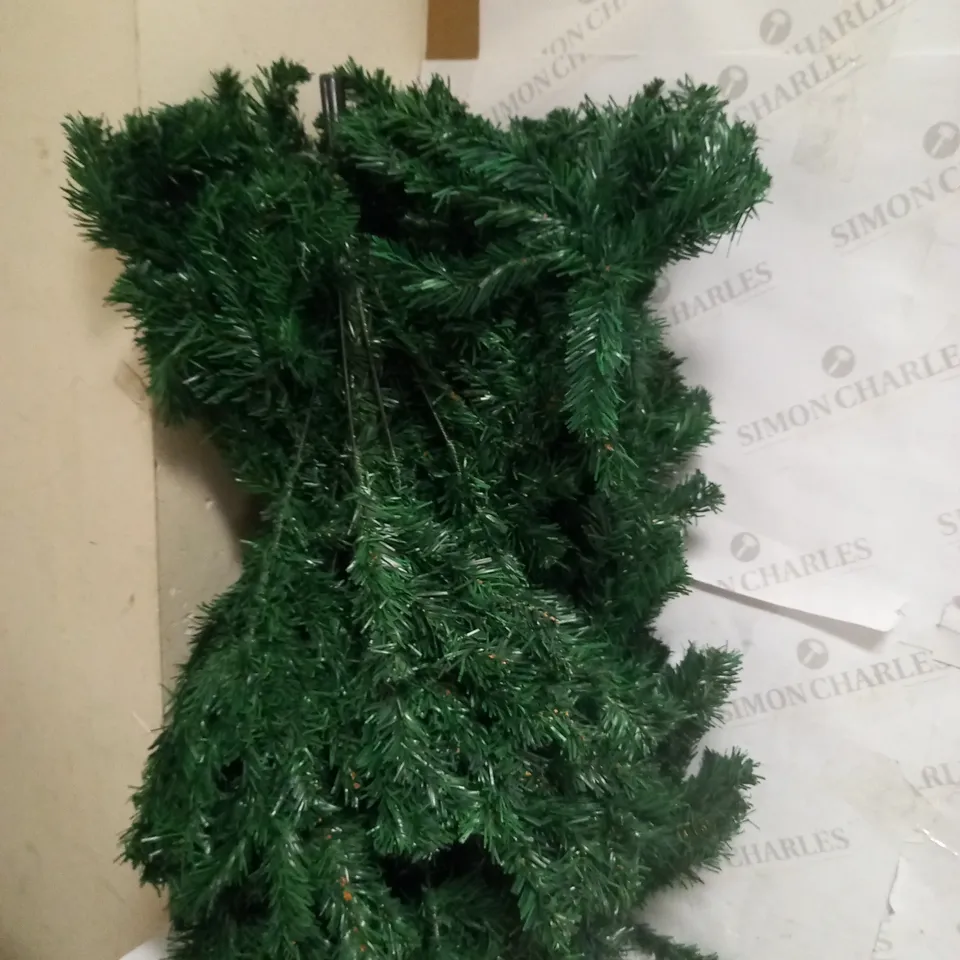 WE CHRISTMAS , CHRISTMAS TREE 