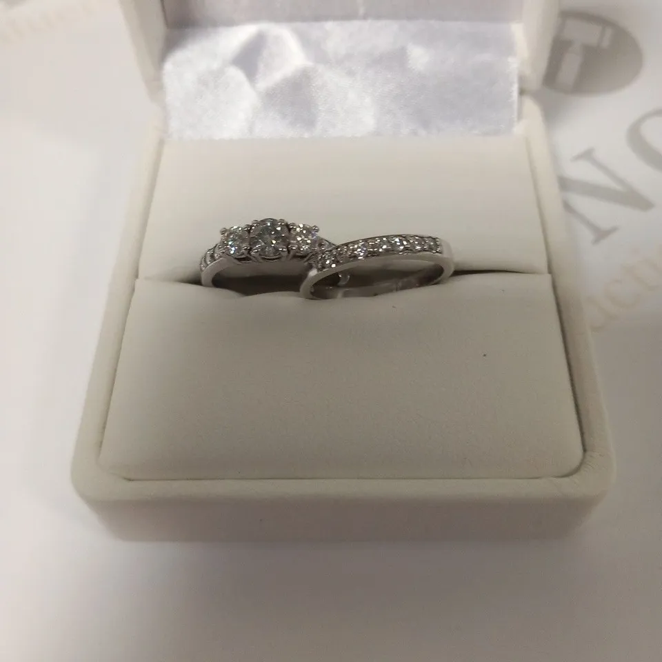 BOXED LADY LYNSEY 9CT WHITE GOLD PAIR OF RINGS