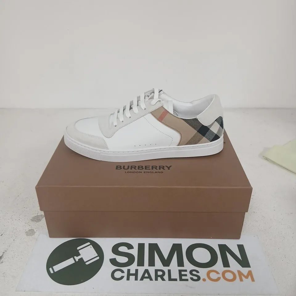 BURBERRY LOW TOP SNEAKER – WHITE WITH CHECK PANEL, UK 10 (EUR 44)