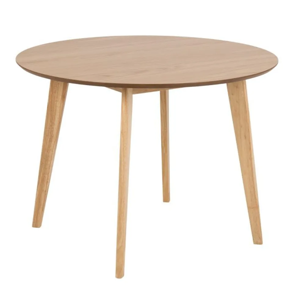 BOXED ROXBY ROUND DINING TABLE IN OAK 105CM
