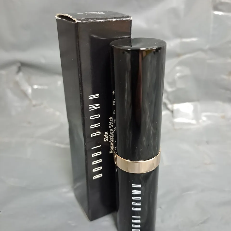 BOBBI BROWN SKIN FOUNDATION STICK C-084 ALMOND (9G)