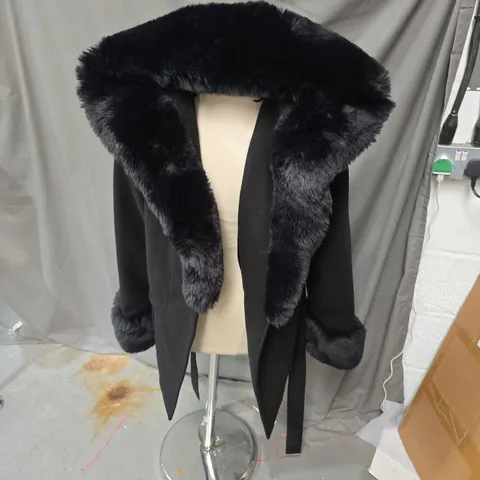 RIVER ISLAND LONDON BLACK HOODED COAT WITH FUR-TRIM COLLAR – UK 16 (EUR 42, US 12)