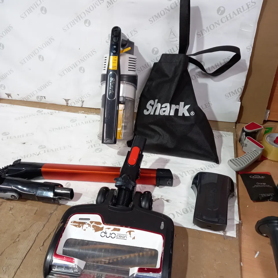 SHARK VACUUM DUO CLEAN