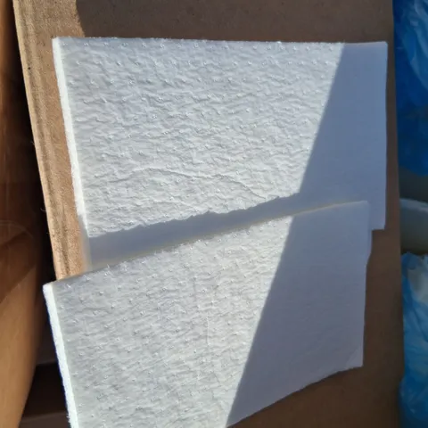 PALLET OF APPROXIMATELY 10,000 FOAM PADS
