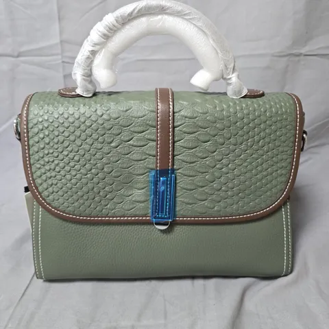 GREEN TEXTURED HANDBAG WITH BROWN TRIM – WOMEN'S ACCESSORY