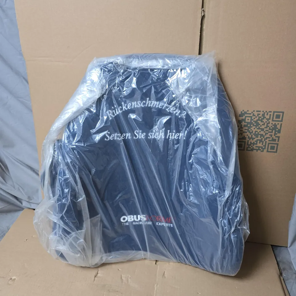 BOX OF APPROXIMATELY 7 OBUS FORME THE BACK-REST ORTHOPAEDIC BACK SUPPORT 