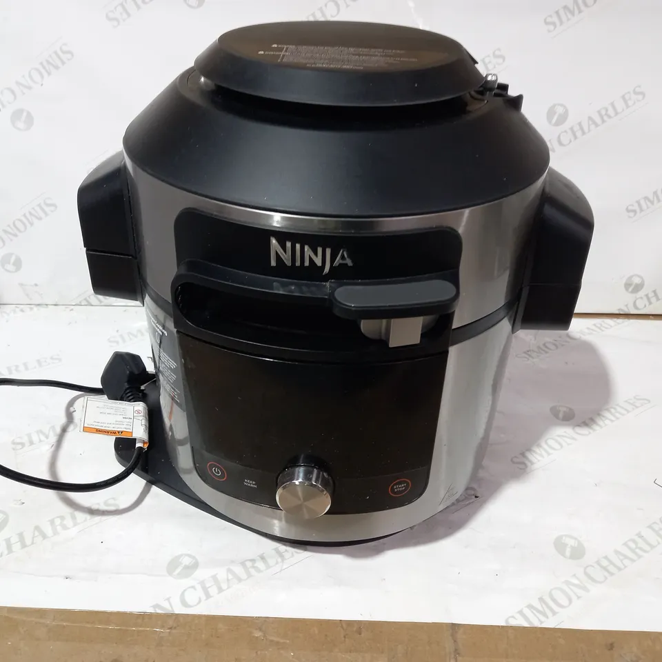 BOXED NINJA FOODI SMARTLID MULTI COOKER