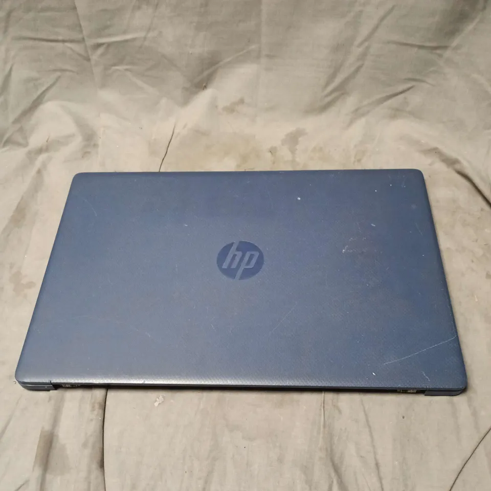 HP LAPTOP. BLUE