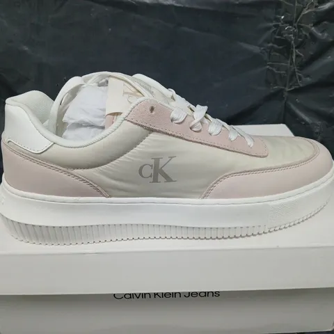 BOXED PAIR OF CALVIN KLEIN CHUNKY CUPSOLE LOW MIX TRAINERS - UK SIZE 40 