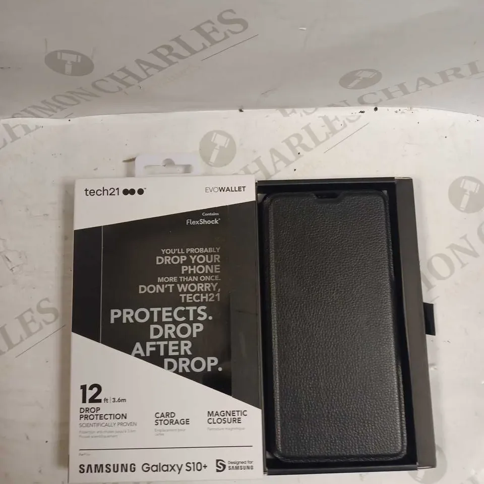 LOT OF APPROX 64 TO INCLUDE  TECH 21 EVO WALLET SAMSUNG GALAXY S10+ PHONE CASE