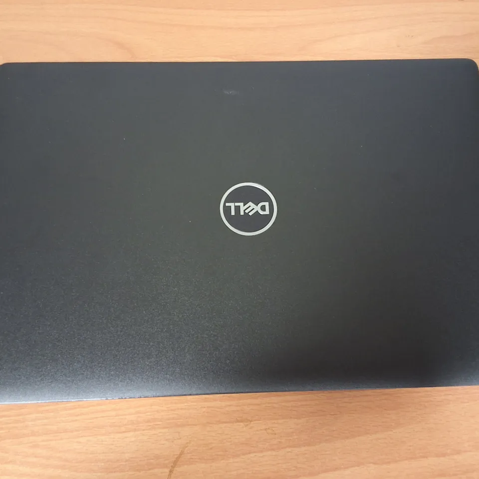 UNBOXED DELL LATITUDE 5400 512GB INTEL I-5 8TH GEN LAPTOP IN GRAPHITE