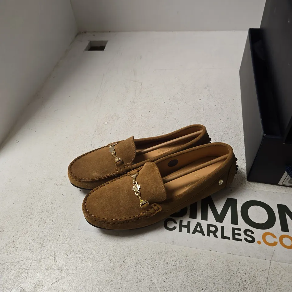 FAIRFAX & FAVOR LADIES TRINITY DRIVER TAN SUEDE LOAFERS – UK 7