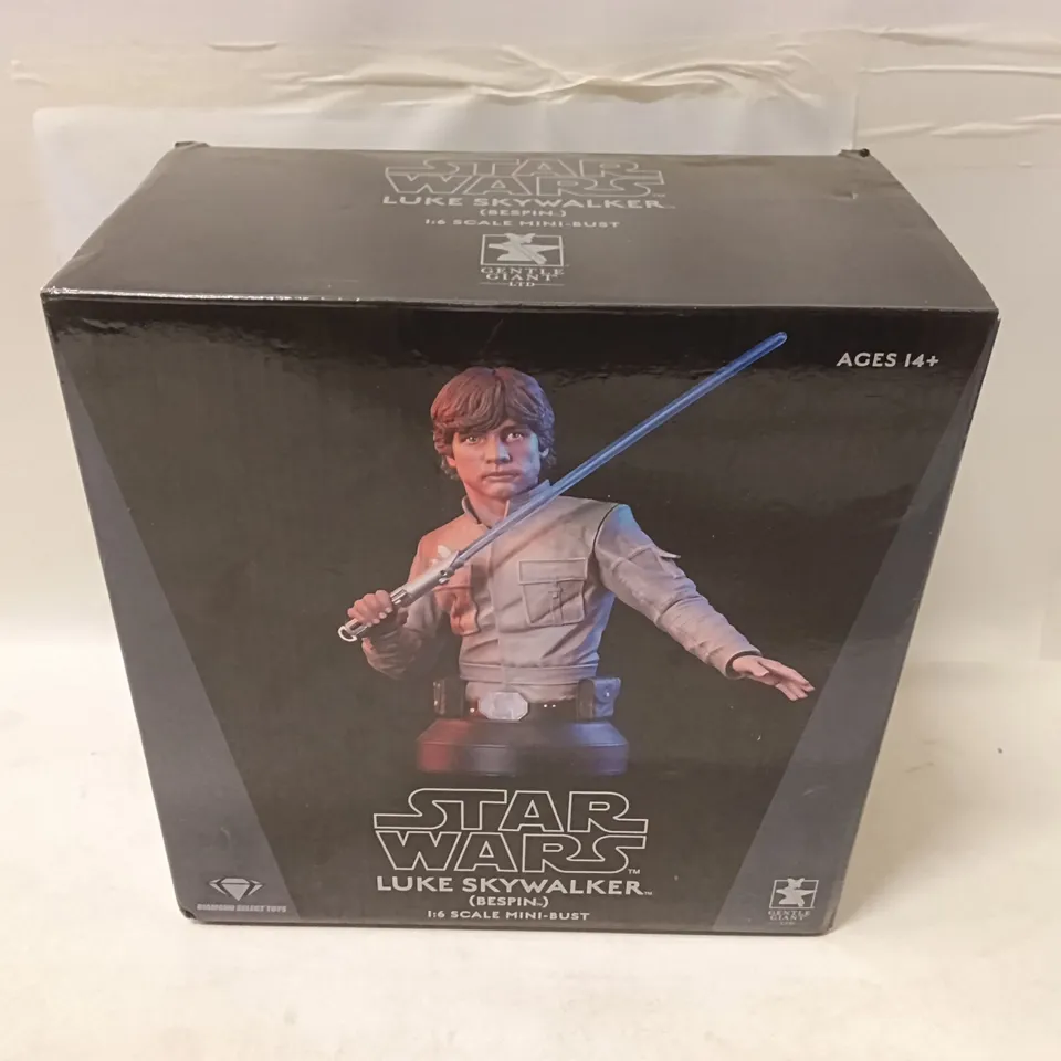STAR WARS LUKE SKYWALKER (BESPIN) 1:6 SCALE MINI-BUST – BOXED