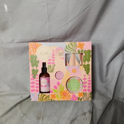 KIND FLORAL GIFT SET – LIP BALM & BODY BUTTER (BOXED)
