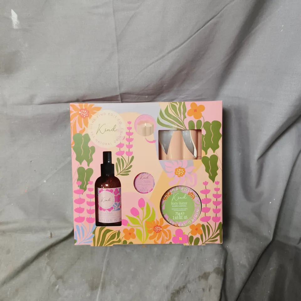 KIND FLORAL GIFT SET – LIP BALM & BODY BUTTER (BOXED)
