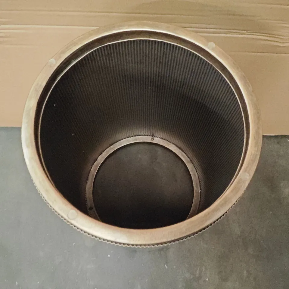 MARBLE EFFECT TOPPED CIRCULAR SIDE TABLE