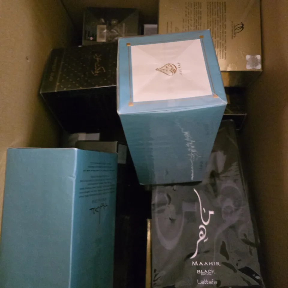 APPROXIMATELY 10 ASSORTED BOXED FRAGRANCES TO INCLUDE ANDALEEB, ANTA GHAIR, ALMARASEEM ETC 