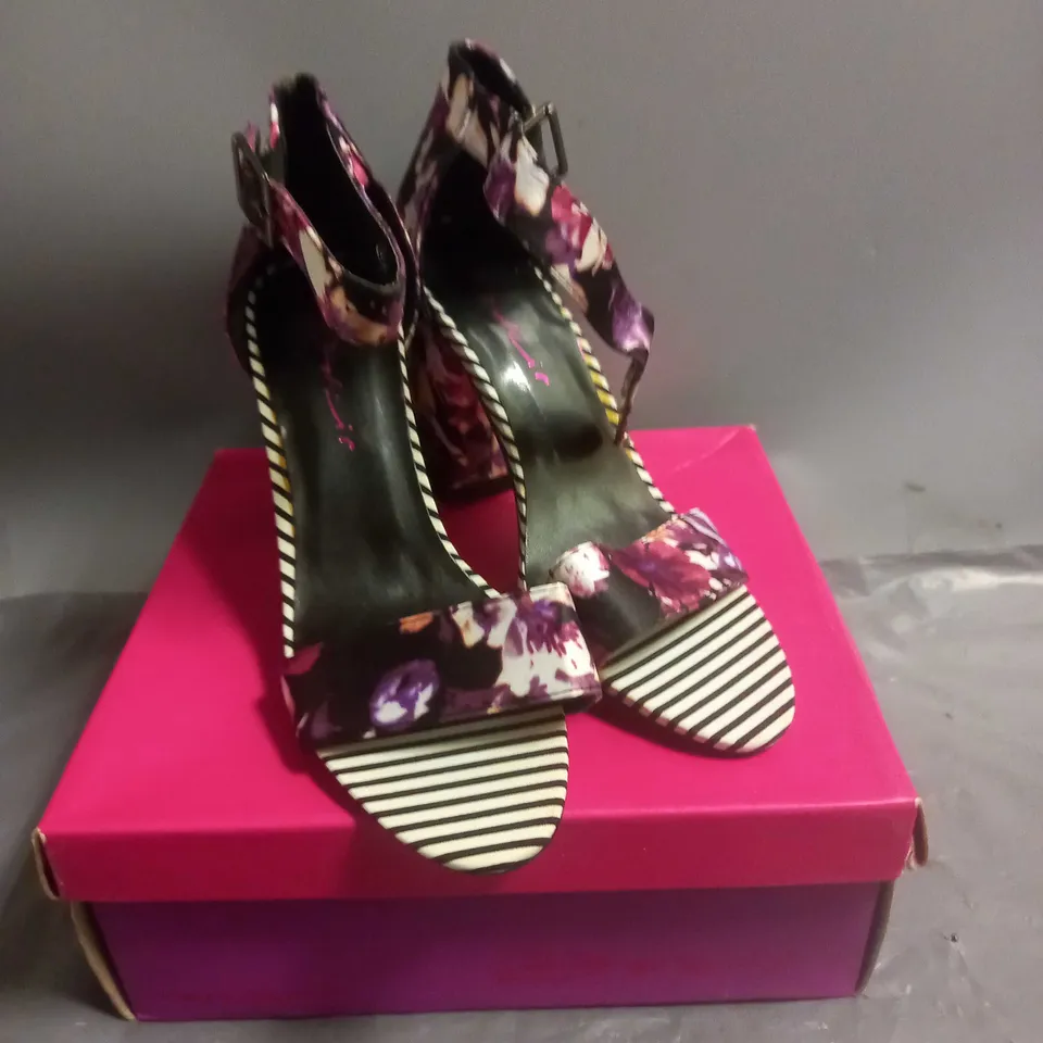 DOLCIS LADIES HIGH HEELED SANDALS PURPLE FLORAL SIZE 6