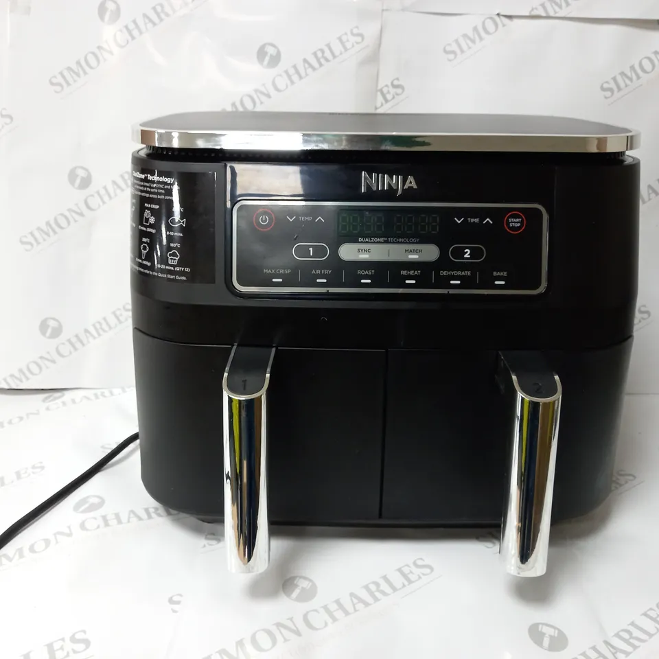 BOXED NINJA FOODI DUAL ZONE 7.6 LITRE AIR FRYER 