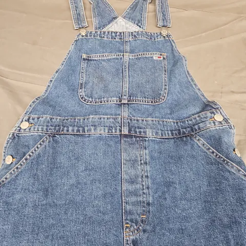 TOMMY HILFIGER DENIM DRESS - SIZE LARGE