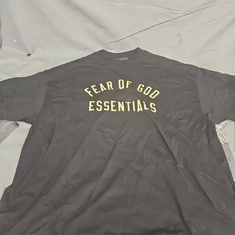 FEAR OF GOD ESSENTIALS T-SHIRT – MEN’S BLACK, BACK PRINT - SIZE M