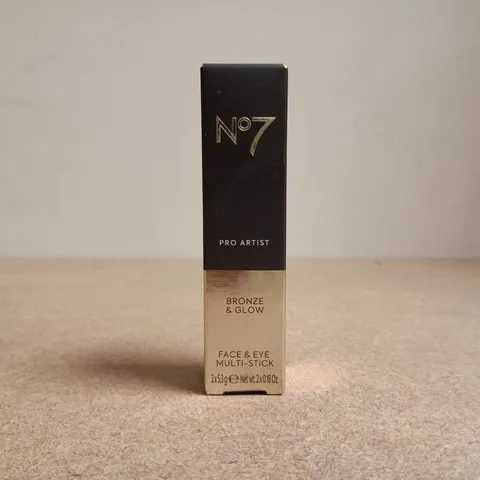 NO7 PRO ARTIST BRONZE & GLOW FACE & EYE MULTI-STICK