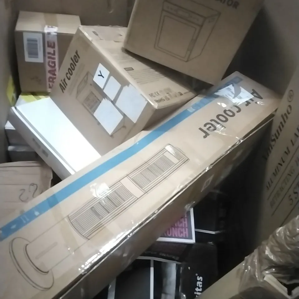 PALLET OF ASSORTED HOUSEHOLD GOODS AND PRODUCTS TO INCLUDE; AIR COOLER, LADDER, FOOD DEHYDRATOR, BOXED FURNITURE ETC