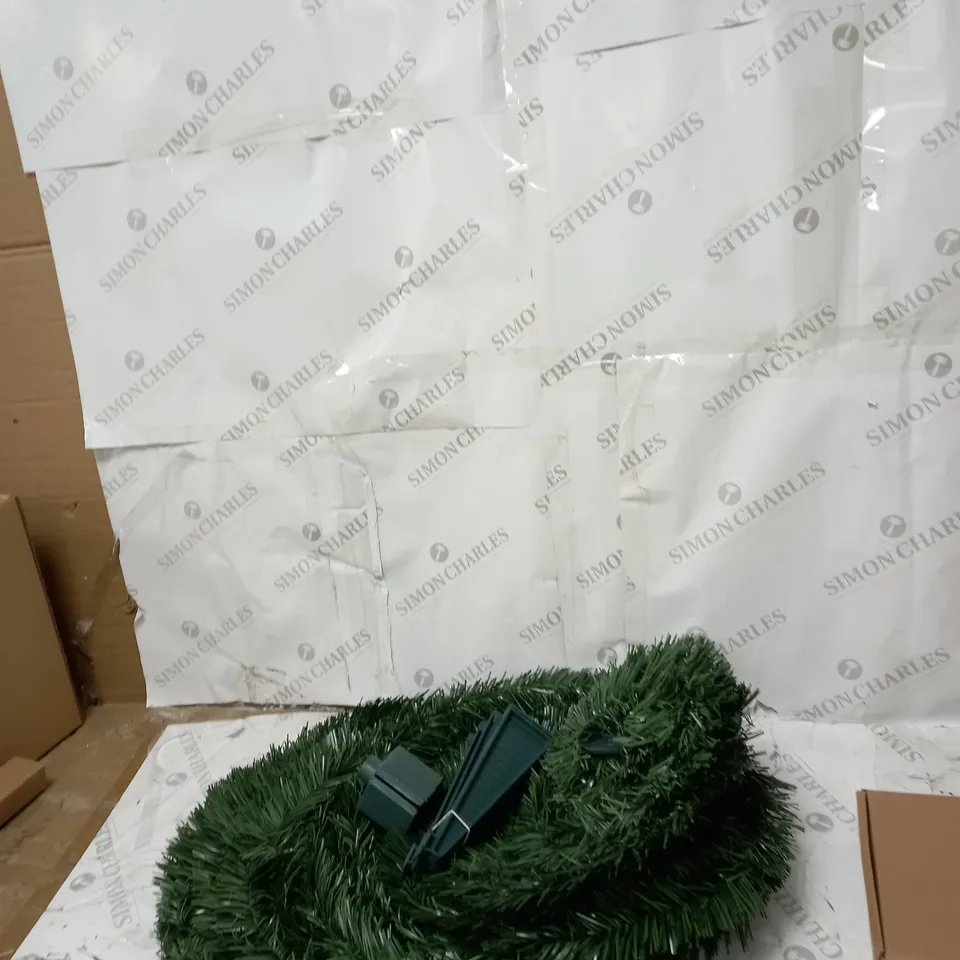 BOXED SANTA'S BEST 5FT INDOOR OUTDOOR 12 FUNCTION TREE