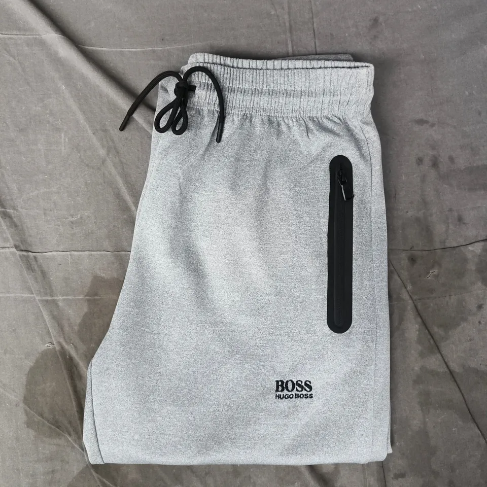 HUGO BOSS GREY SWEATPANTS SIZE XL