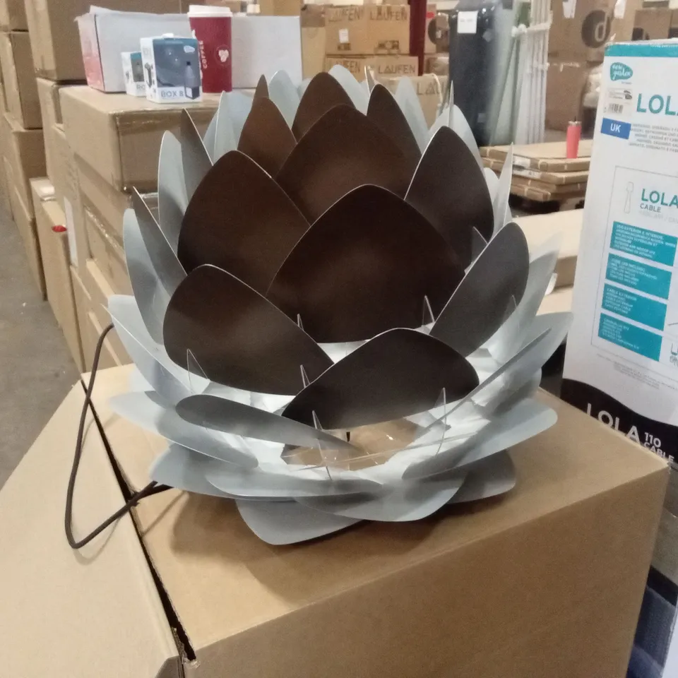 BOXED SIGNATURE DESIGNER CEILING LIGHT