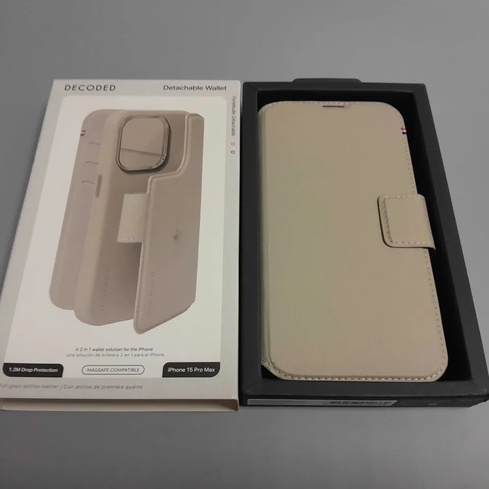 DECODED DETACHABLE WALLET IPHONE 15 PRO MAX