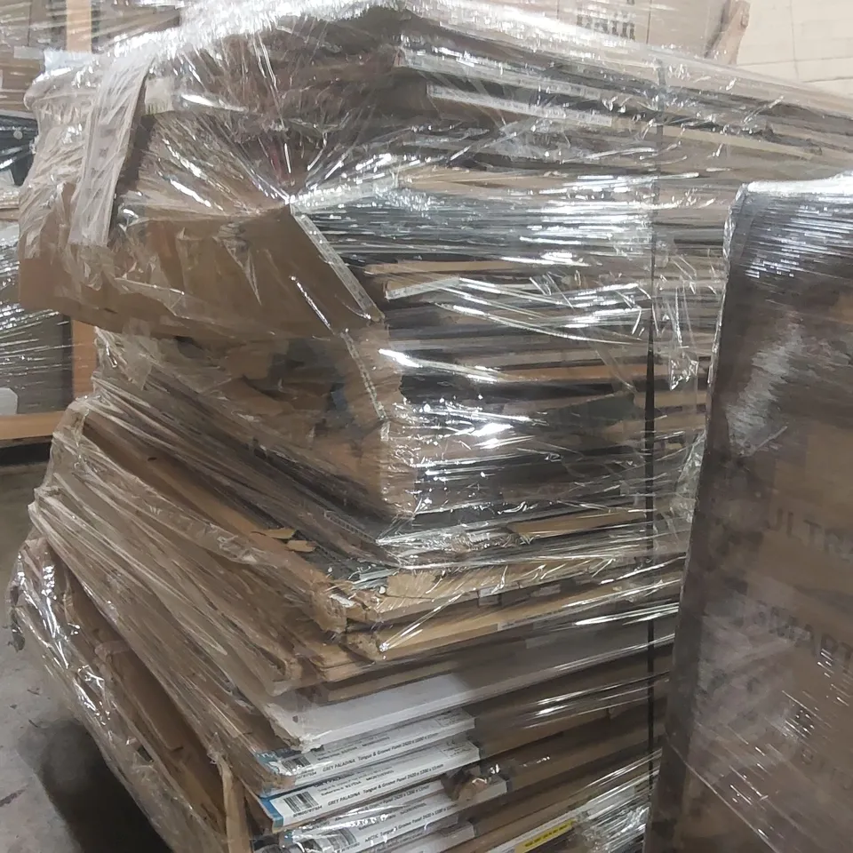 PALLET CONTAINING APPROXIMATELY 70x WETROOM 2400 X 1200MM SHOWER WALL PANELS