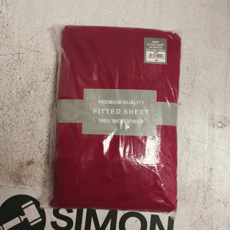 UNBRANDED KING-SIZE RED FITTED SHEET – 100% MICROFIBRE
