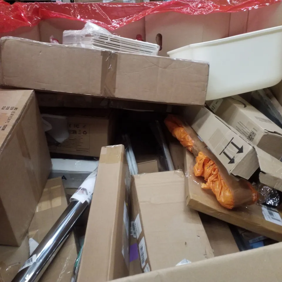 PALLET CONTAINING ASSORTED PRODUCTS INCLUDING LED BATTEN LIGHT, CUTLERY DRAW ORGANISER, TRAVEL MAP & SHOWER SHELF