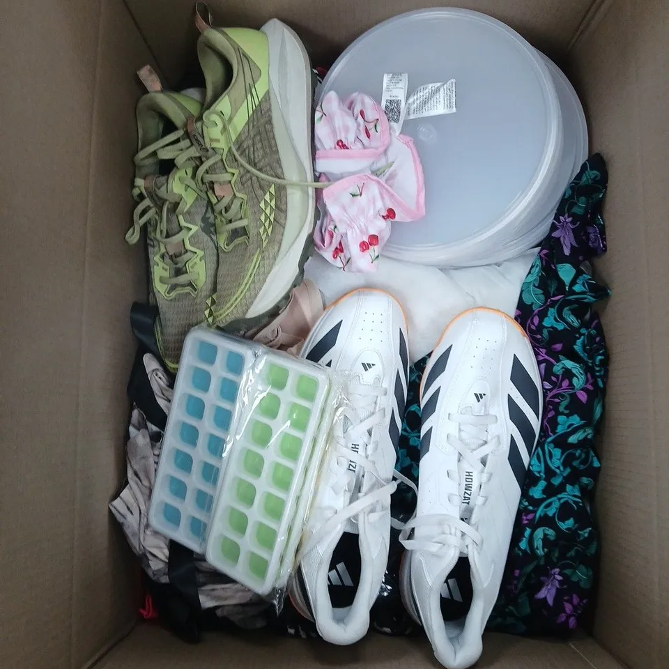 BOX OF APPROXIMATELY 15 ASSORTED ITEMS TO INCLUDE SHOES ETC.