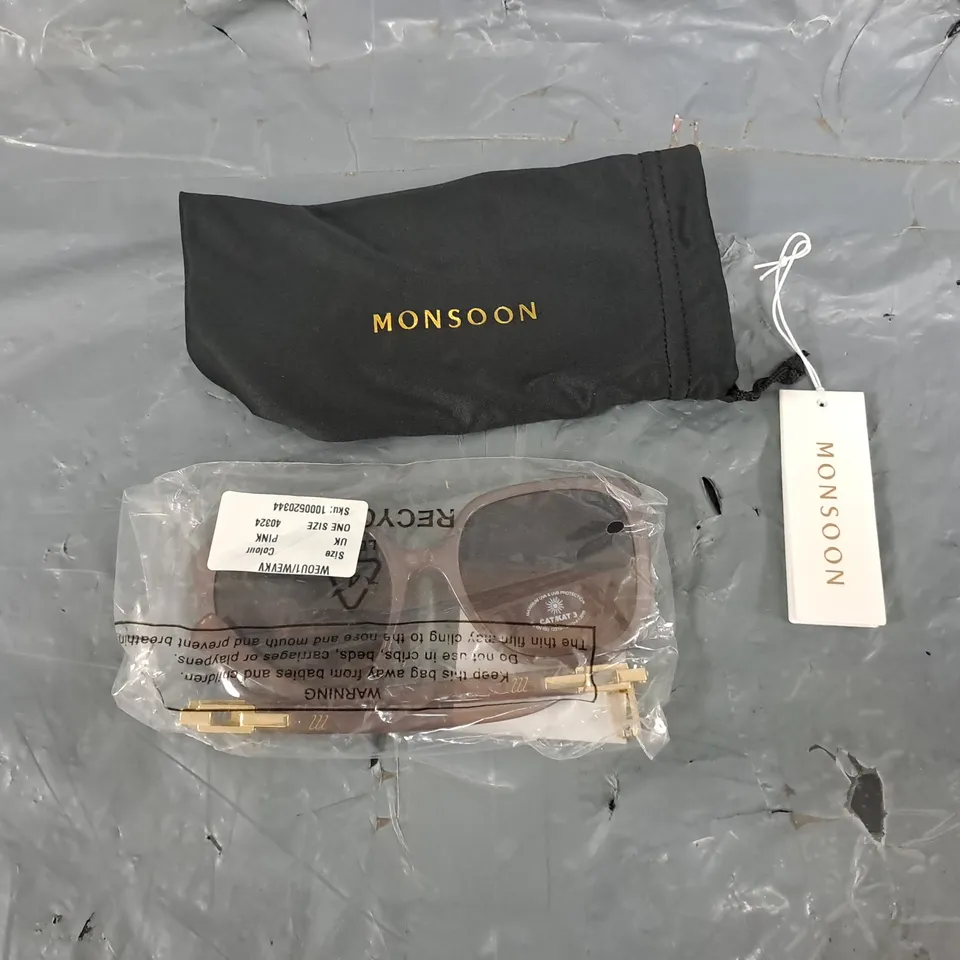 BAGGED MONSOON PINK CAT GLASSES 