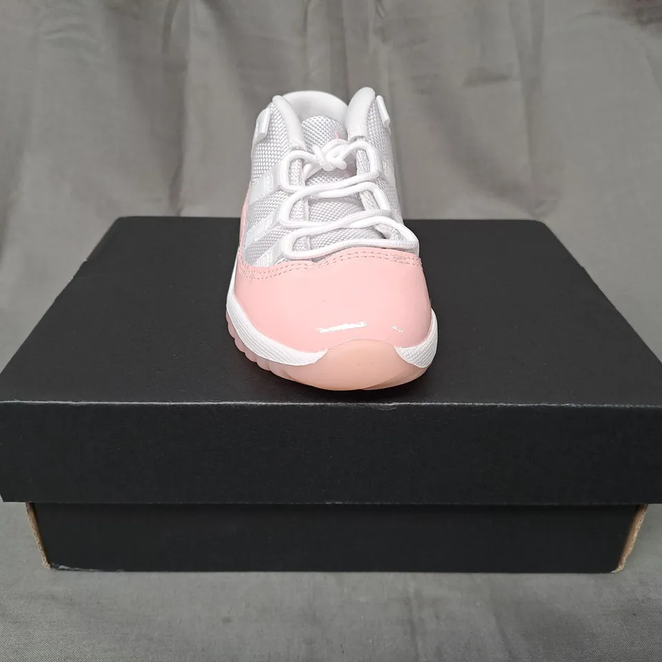 BOXED PAIR OF NIKE JORDAN 11 RETRO LOW KIDS SHOES IN WHITE/PINK UK SIZE 9.5