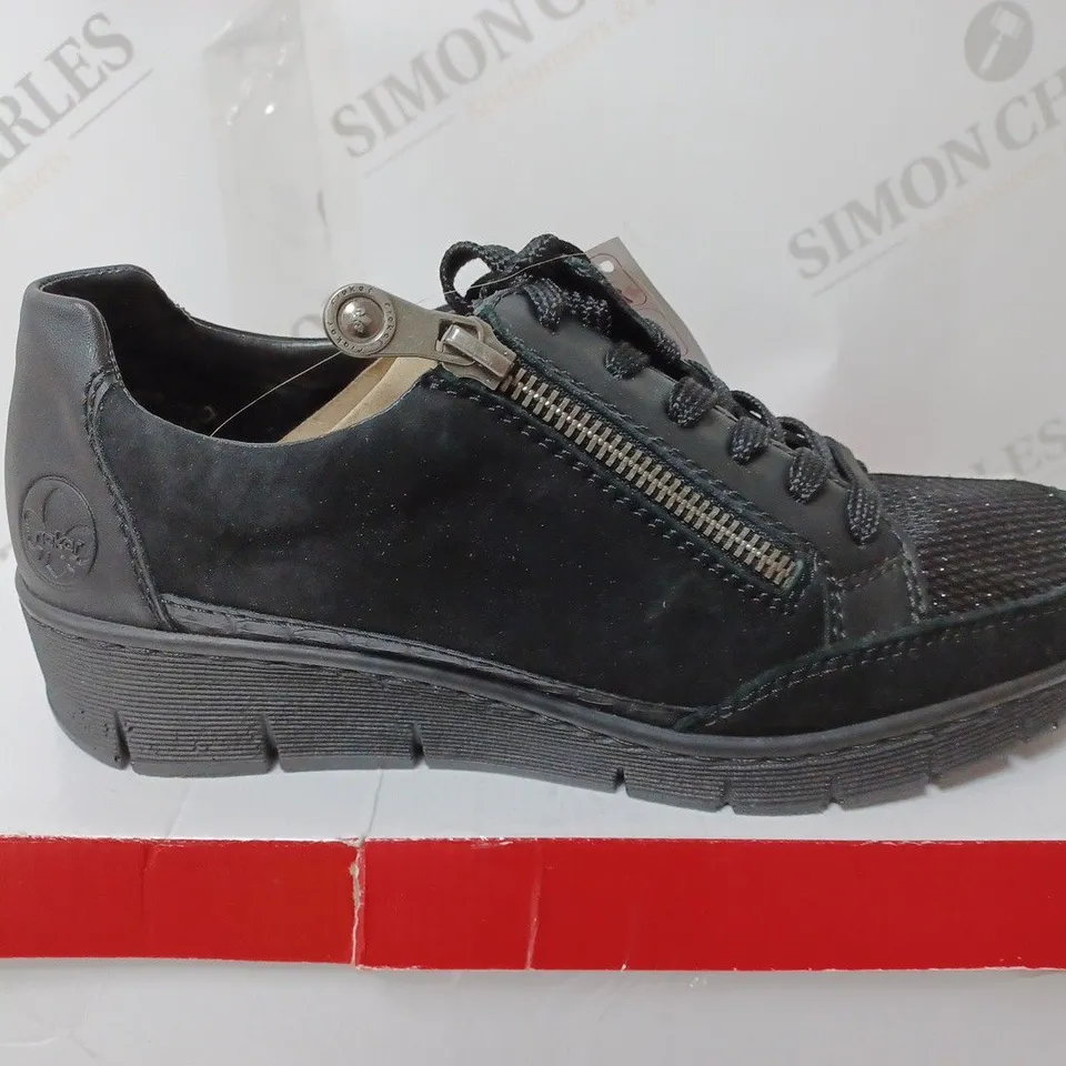 BOXED PAIR OF RIEKER WEDGE TRAINERS WITH SIDE ZIPS - BLACK - SIZE 6