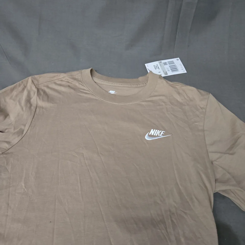 NIKE LOGO CASUAL TEE SIZE XS