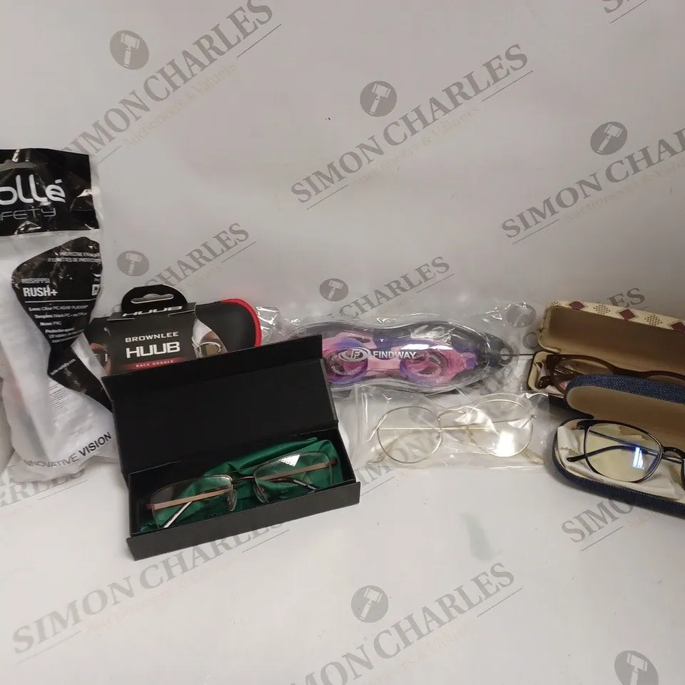 APPROXIMATELY 8 PAIRS OF GLASSES AND CASES FROM BRANDS SUCH AS BROWNLEE HUUB, SPECSAVERS, FINDWAY