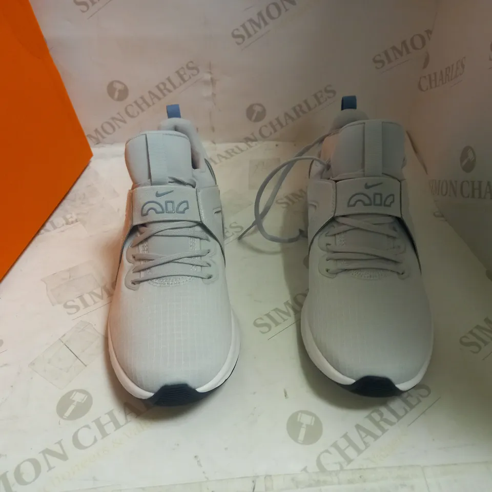 NIKE AIRMAX BELLA TR 5 - UK 5.5 