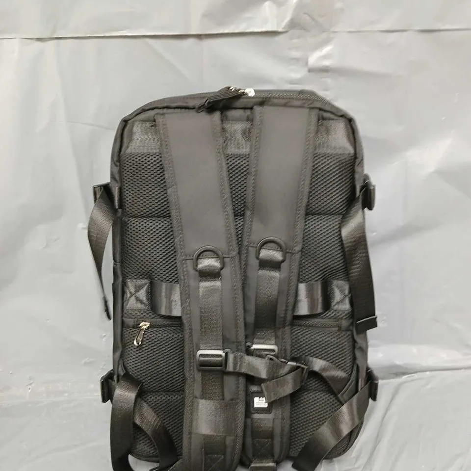 WEEKEND OFFENDER OVERNIGHTER BLACK 
